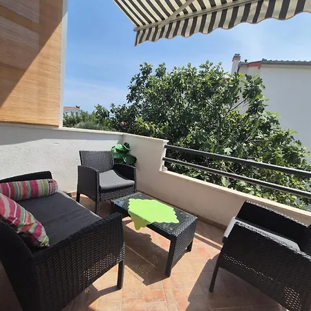 Mara Apartman